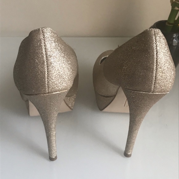 Brash Women’s Gold Glitter Platform Heels - Picture 5 of 7